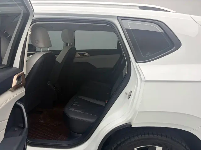 Volkswagen Tharu — Фото автомобиля 13