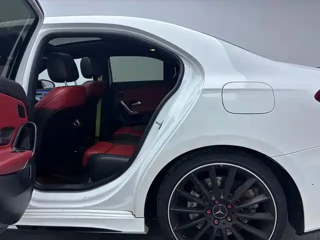 Mercedes-Benz A-Class AMG — Фото автомобиля 17