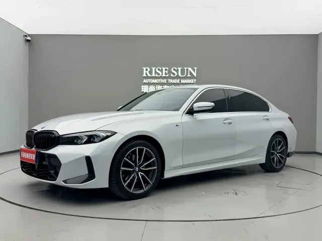 Фотография автомобиля — BMW 3 Series