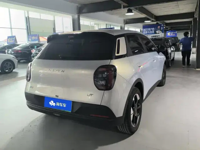 GAC Aion UT — Фото автомобиля 3