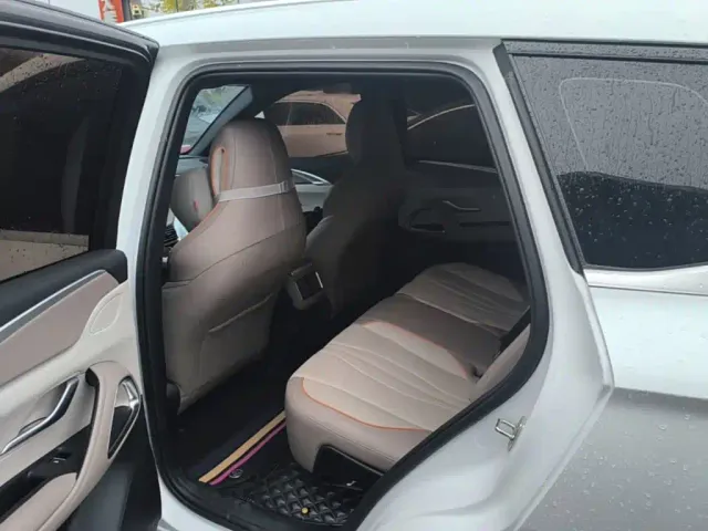 BYD Song Pro — Фото автомобиля 16