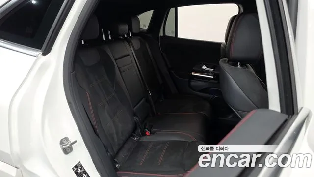 Mercedes-Benz GLA-Class H247 — Фото автомобиля 12