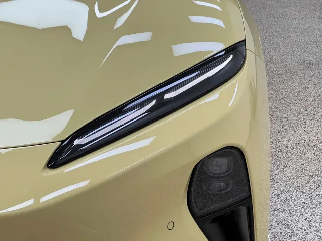 Nio ET5 — Фото автомобиля 8