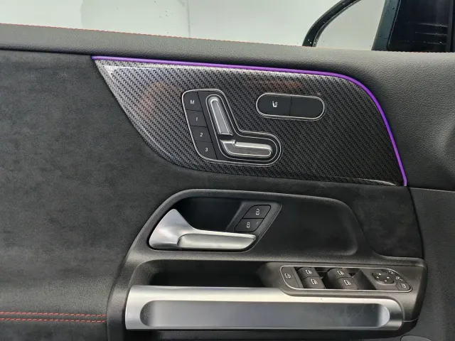 Mercedes-Benz GLB AMG — Фото автомобиля 17