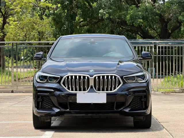 Фотография автомобиля — BMW X6