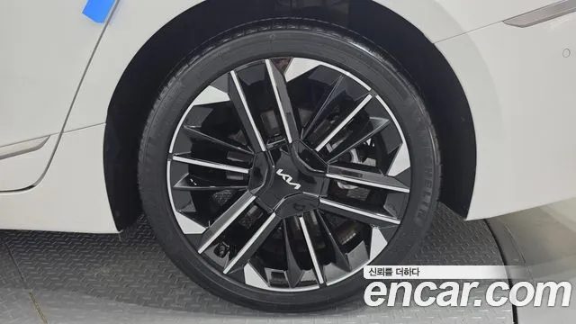 Kia K8 (New) Hybrid — Фото автомобиля 6