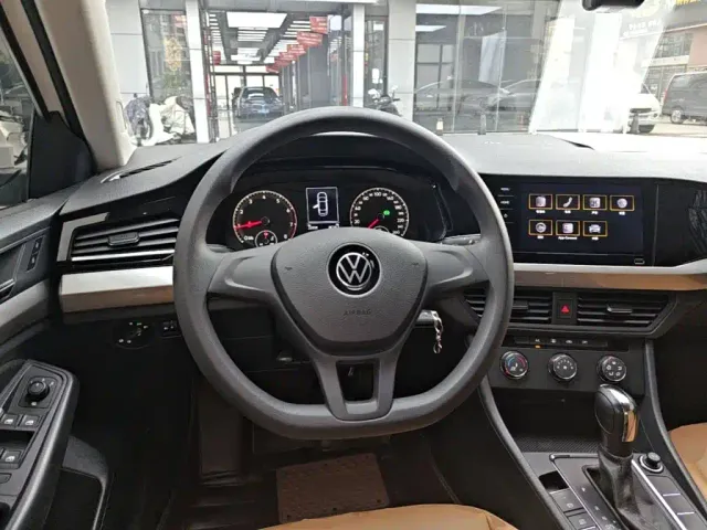 Volkswagen Bora — Фото автомобиля 10