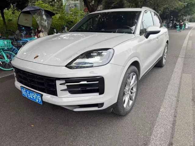 Фотография автомобиля — Porsche Cayenne