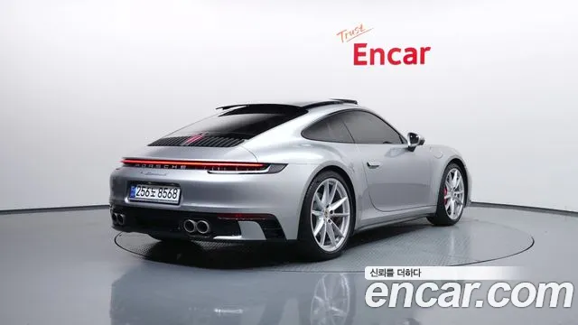 Фотография автомобиля — Porsche 911 992