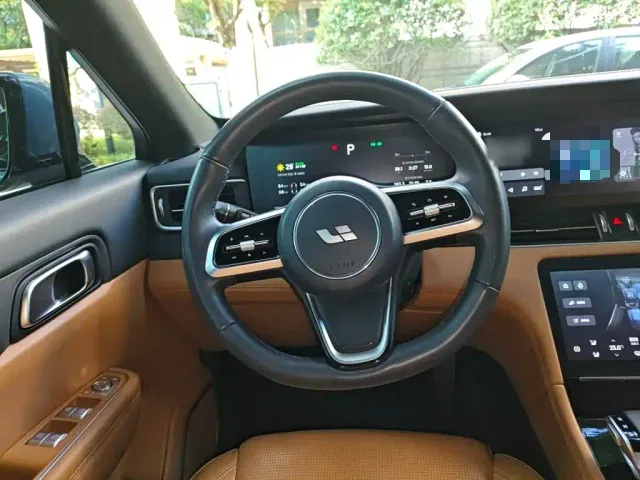 Li Auto ONE — Фото автомобиля 2