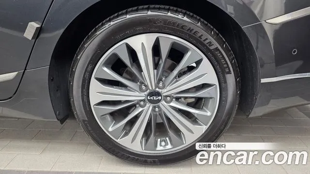 Kia K8 K8 Hybrid — Фото автомобиля 21