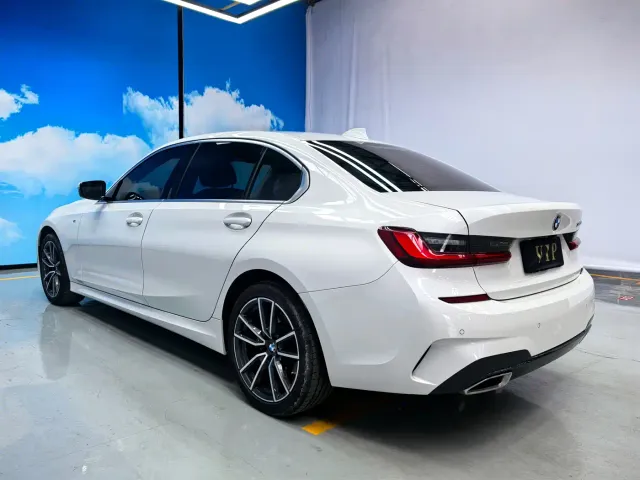BMW 3 Series — Фото автомобиля 6