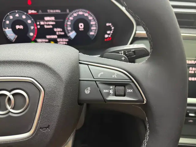 Audi Q3 — Фото автомобиля 9
