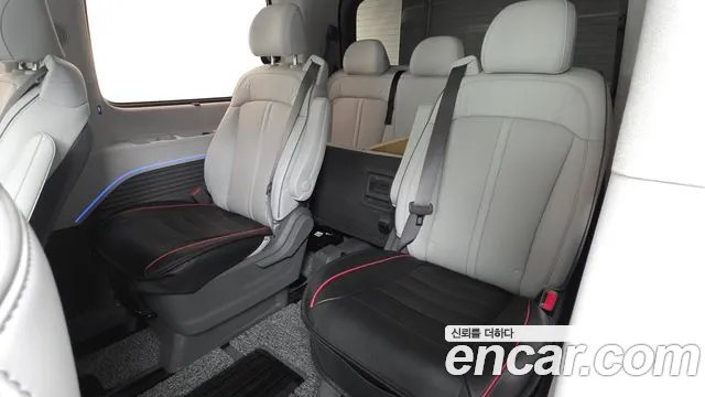 Hyundai Staria Staria 4WD Lounge 9 мест — Фото автомобиля 11