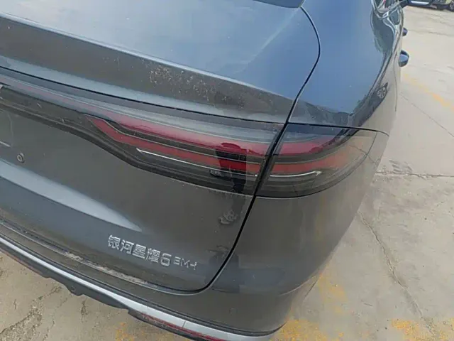 Geely Galaxy Stellar 6 — Фото автомобиля 7