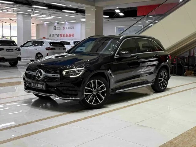 Фотография автомобиля — Mercedes-Benz GLC-Class