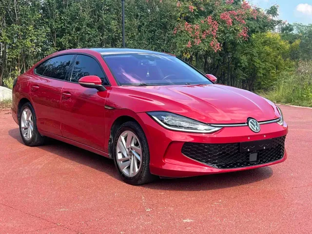 Volkswagen Lamando — Фото автомобиля 3