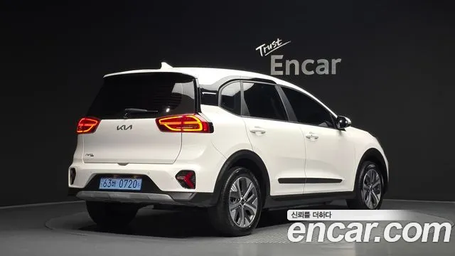 Kia Niro Niro Plus Air — Фото автомобиля 2
