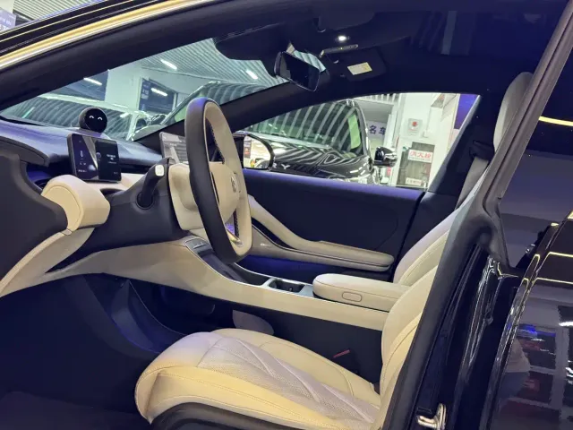 Nio ET5 Touring — Фото автомобиля 15