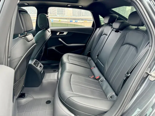 Audi A4L — Фото автомобиля 9