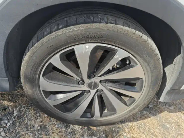 BYD Song PLUS PHEV 2024 Glory Edition DM-i 110km Flagship PLUS — Фото автомобиля 6