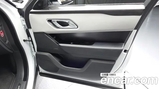 Land Rover Range Rover Velar — Фото автомобиля 13