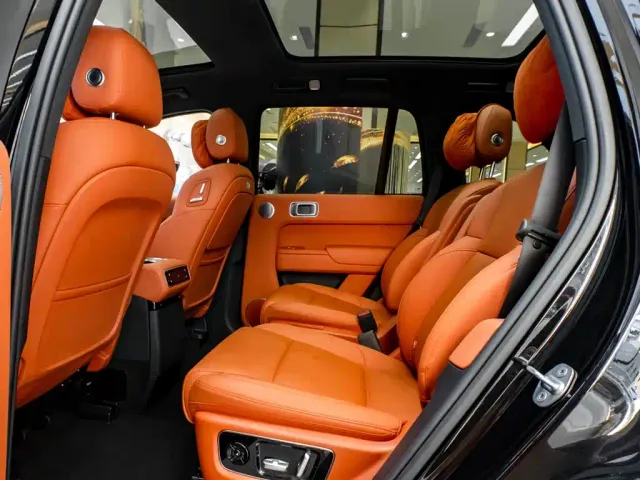Li Auto L8 — Фото автомобиля 29