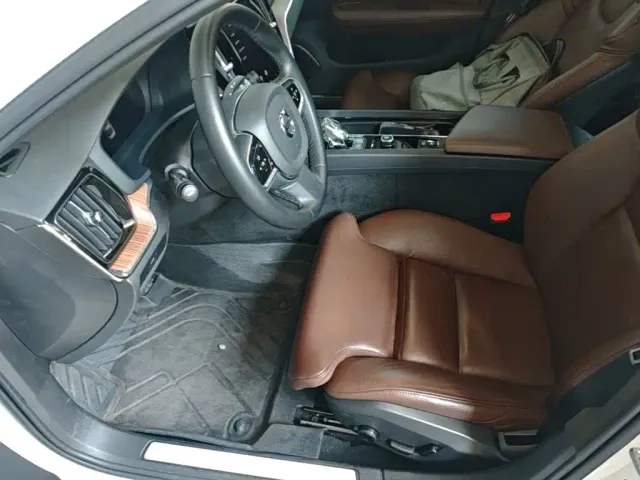 Volvo S60 — Фото автомобиля 14