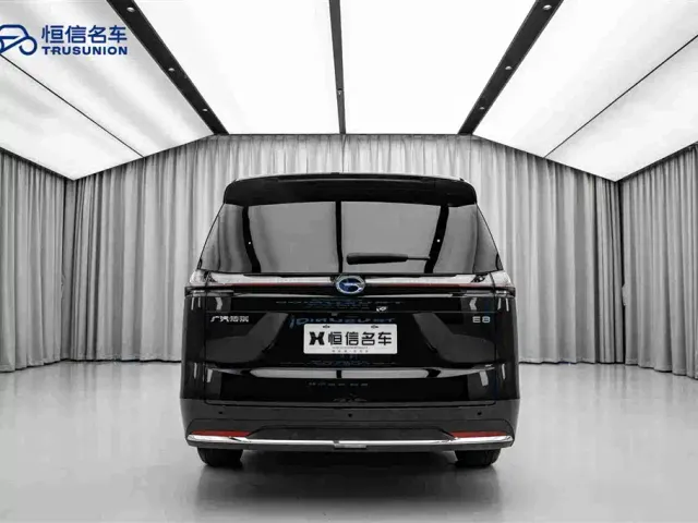 GAC Trumpchi E8 — Фото автомобиля 6