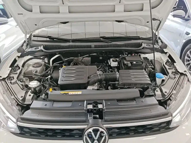Volkswagen Lavida — Фото автомобиля 19