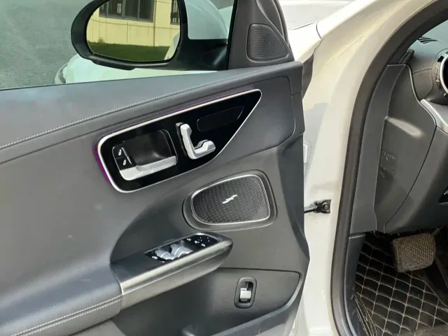 Mercedes-Benz C-Class — Фото автомобиля 23