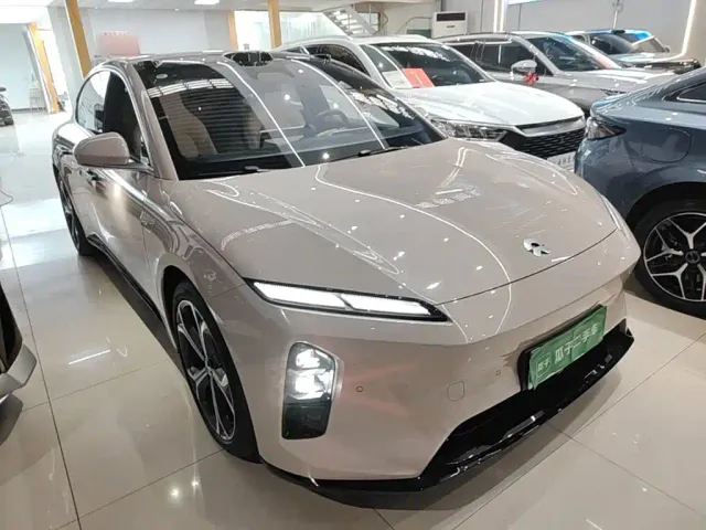 Nio ET5 — Фото автомобиля 3