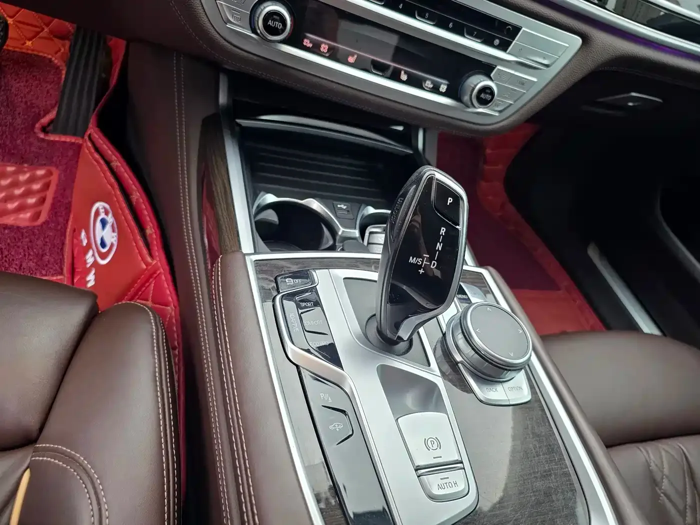 BMW BMW 7 Series 2021 Model 730Li Luxury Package — Фото автомобиля 13