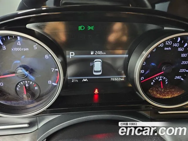Kia Canival Carnival 4 поколение Бензин 9 мест Prestige — Фото автомобиля 15