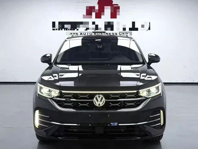 Volkswagen Tayron — Фото автомобиля 2