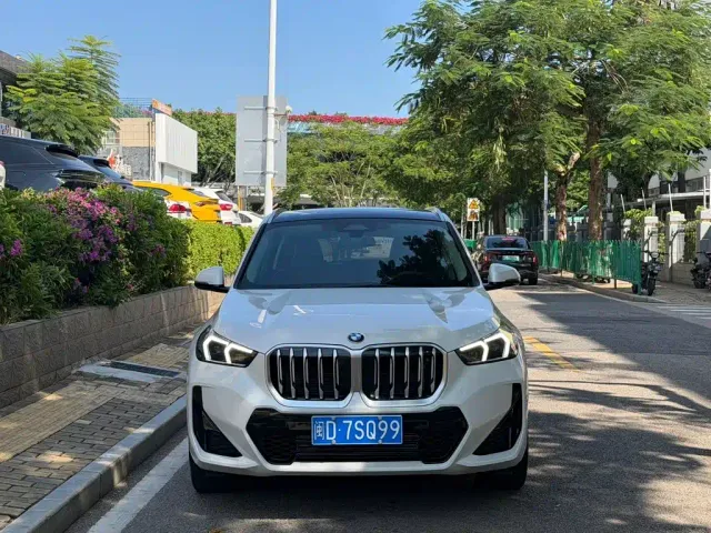 BMW X1 — Фото автомобиля 2