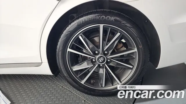 Hyundai Grandeur Новый Grandeur IG — Фото автомобиля 15