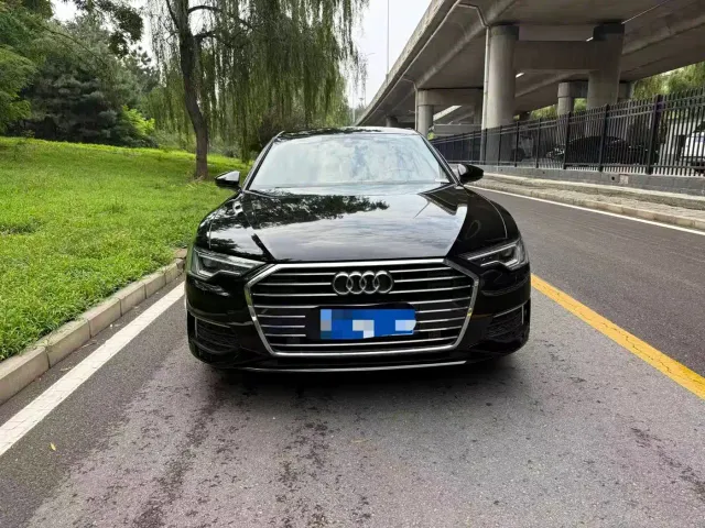 Audi A6L — Фото автомобиля 2