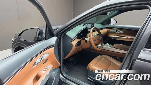 Genesis GV70 — Фото автомобиля 15