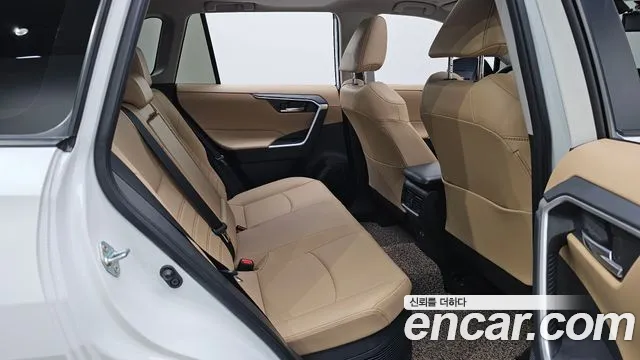 Toyota RAV4 5th Gen — Фото автомобиля 18