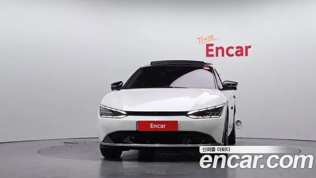 Kia EV6 — Фото автомобиля 3