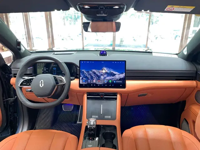 Aito M7 — Фото автомобиля 5