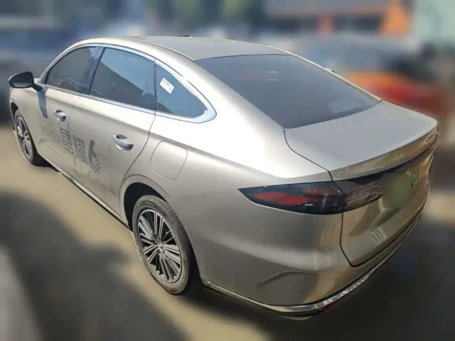 Geely Galaxy Stellar 6 — Фото автомобиля 6