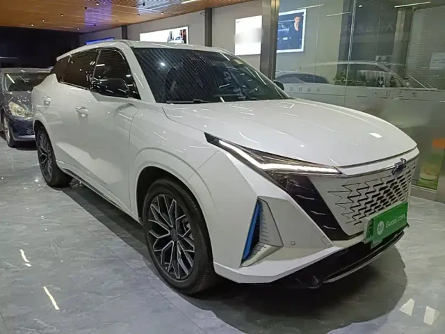 Changan Oshan Z6 EV — Фото автомобиля 21