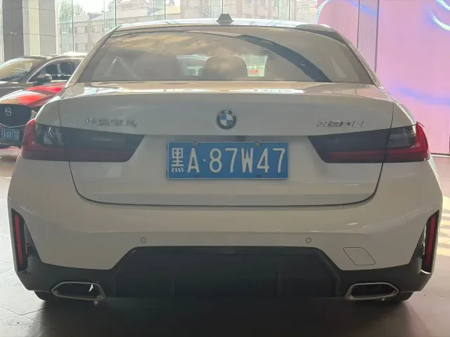 BMW 3 Series — Фото автомобиля 4