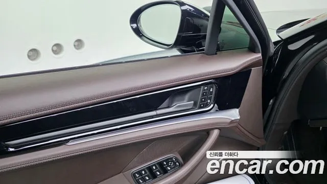 Porsche Panamera 976 — Фото автомобиля 28