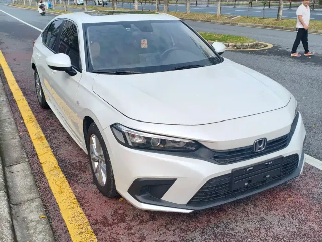 Honda Civic — Фото автомобиля 3