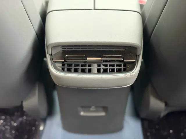 Audi E5 Sportback — Фото автомобиля 15