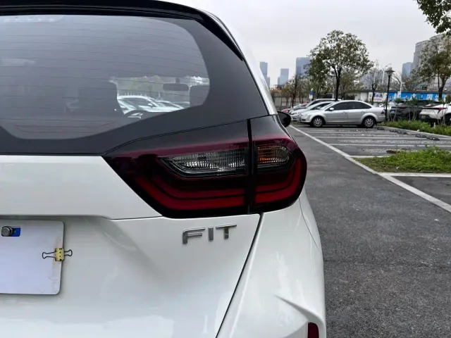 Honda Fit — Фото автомобиля 14
