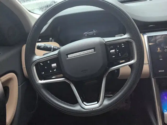 Land Rover Discovery Sport — Фото автомобиля 15